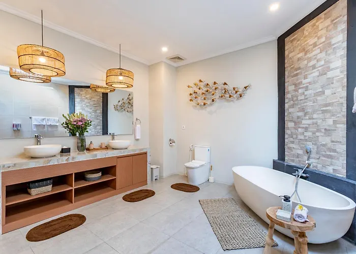 Viona 3 - 3 Bdr Villa, Walk To The *