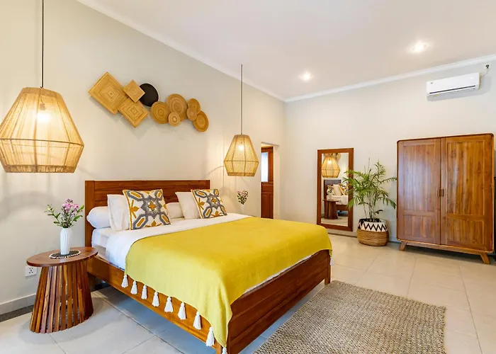 Viona 3 - 3 Bdr Villa, Walk To The Villa Seminyak