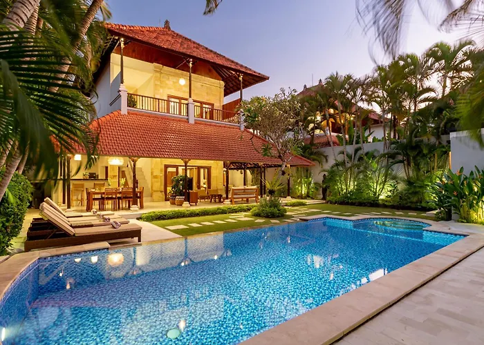 Viona 3 - 3 Bdr Villa, Walk To The * Seminyak