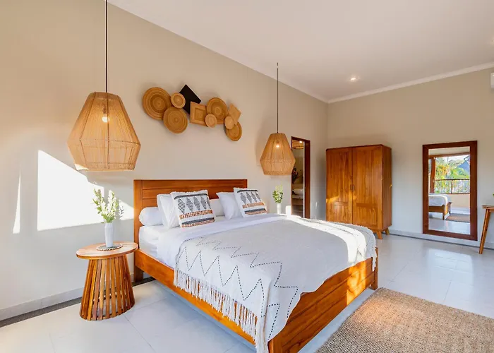 Viona 3 - 3 Bdr Villa, Walk To The