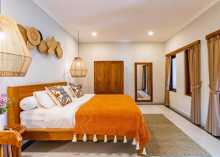 Viona 3 - 3 Bdr Villa, Walk To The * Seminyak