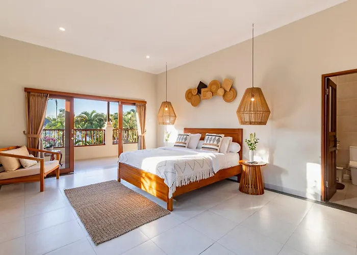 Viona 3 - 3 Bdr Villa, Walk To The Seminyak