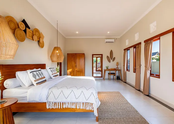 Viona 3 - 3 Bdr Villa, Walk To The Seminyak