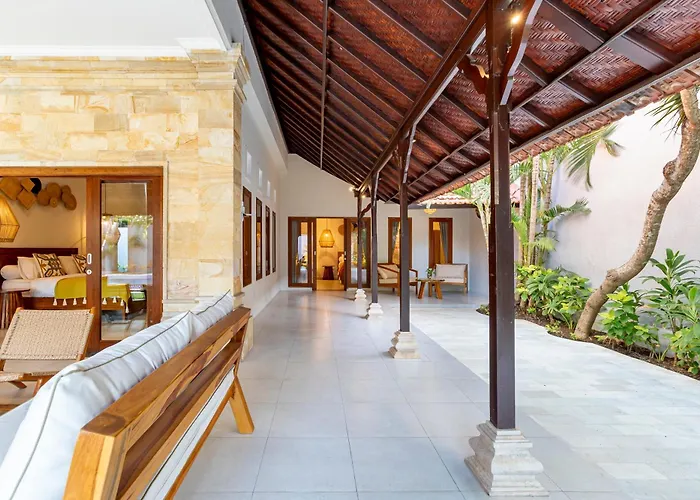 Viona 3 - 3 Bdr Villa, Walk To The Seminyak