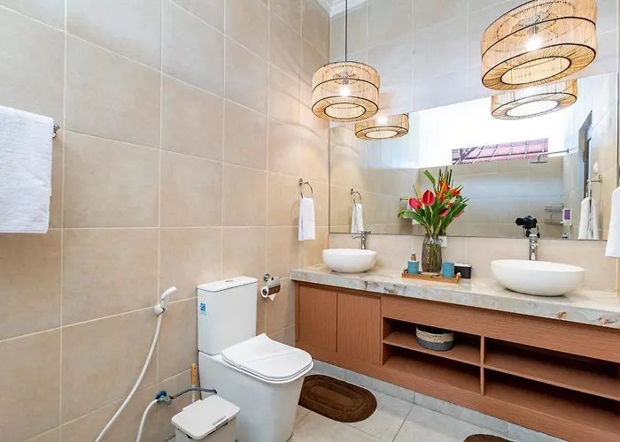 Villa Viona 3 - 3 Bdr Villa, Walk To The