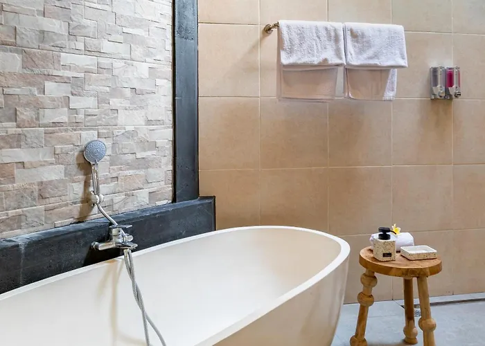 Villa Viona 3 - 3 Bdr Villa, Walk To The