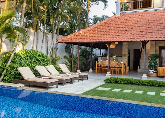 Viona 3 - 3 Bdr Villa, Walk To The * Seminyak