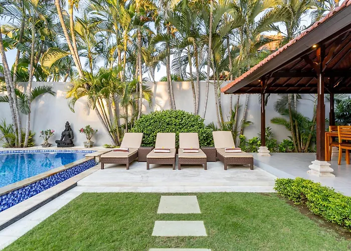 Viona 3 - 3 Bdr Villa, Walk To The * Seminyak