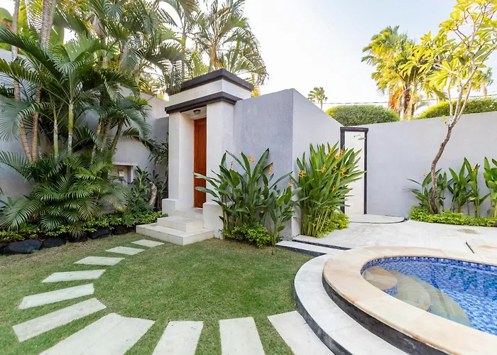 Viona 3 - 3 Bdr Villa, Walk To The * Seminyak
